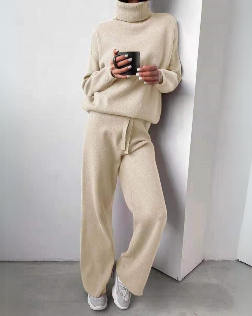 Karina – ensemble 2 pièces chic avec col roulé et pantalon élégant