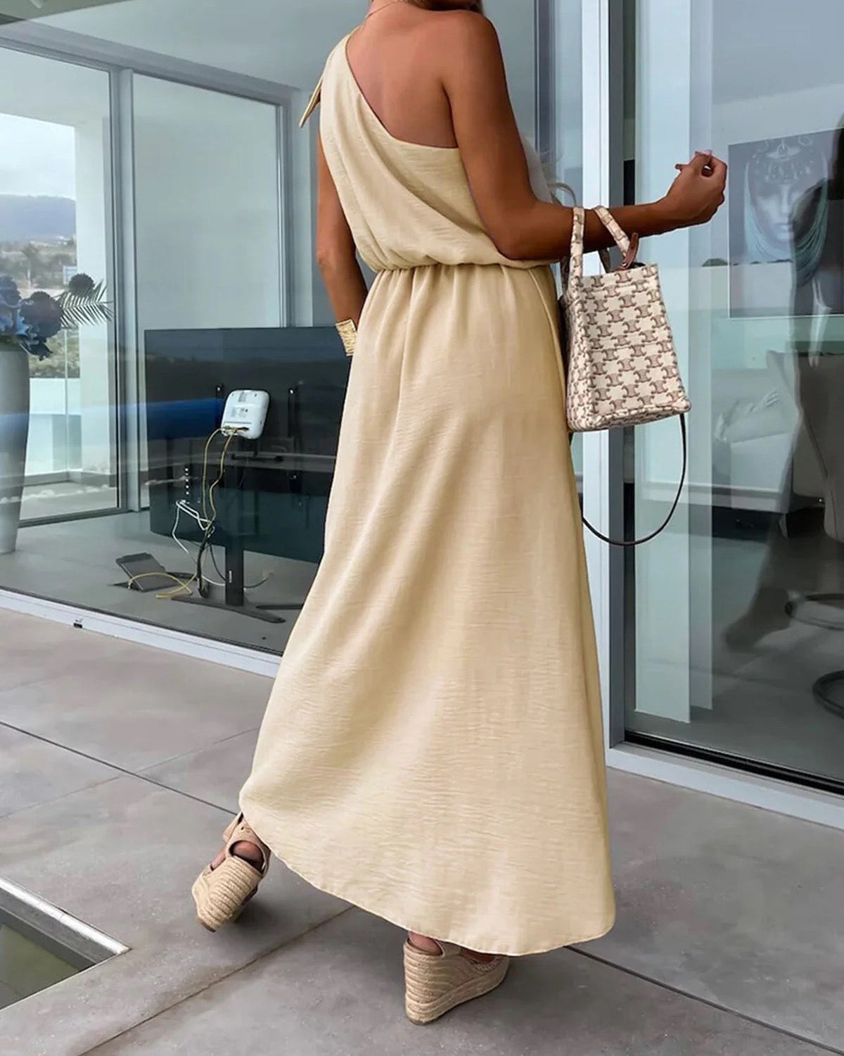 Nina™ | La robe d’été incontournable de la saison.