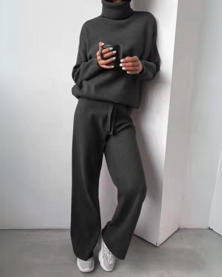 Karina – ensemble 2 pièces chic avec col roulé et pantalon élégant
