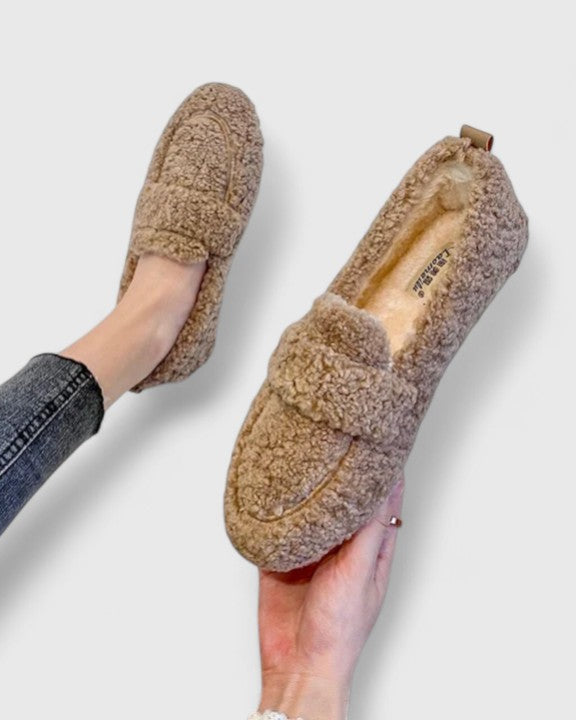 Solenne | Chaussons chauds au design élégant