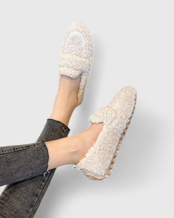 Solenne | Chaussons chauds au design élégant