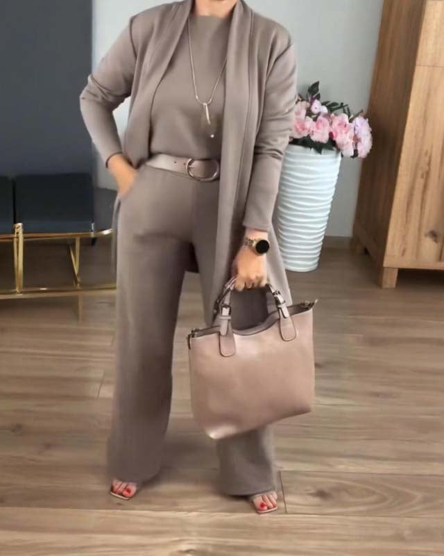 Élégance Trois | Ensemble 3 pièces élégant – cardigan, haut et pantalon